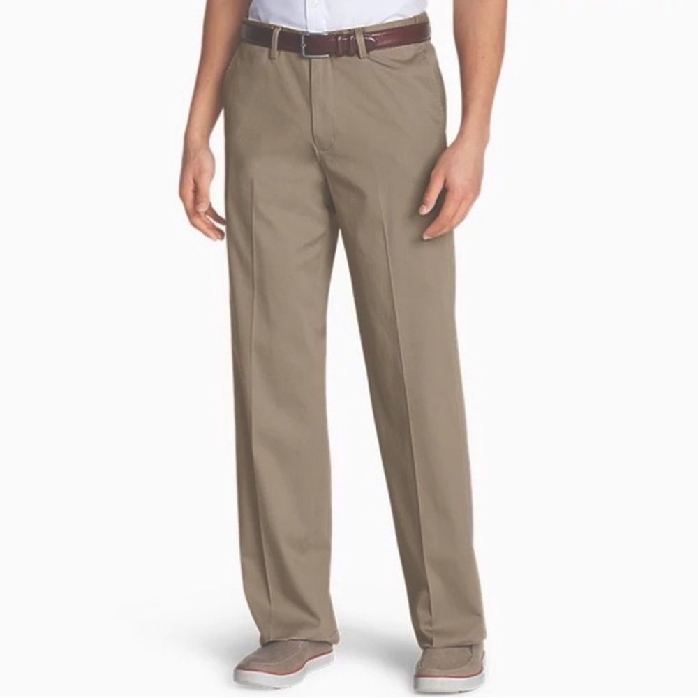 Eddie Bauer Classic Fit Flat Front Tan Chinos Men Size 36”x29” Wrinkle Resistant